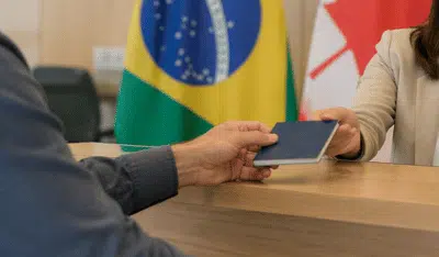 Como tirar visto brasileiro para canadenses? Conheça as etapas e documentos necessários!